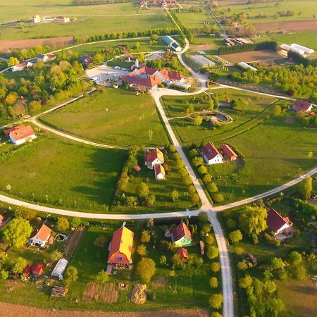 Gurudeva Bhavan Somogyvamos Экстерьер фото